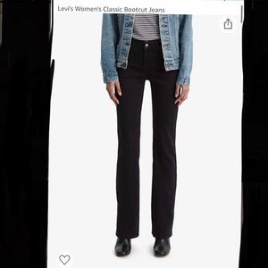 Levi’s Women’s Classic Bootcut Flare Jean. Black. Size 27 Short